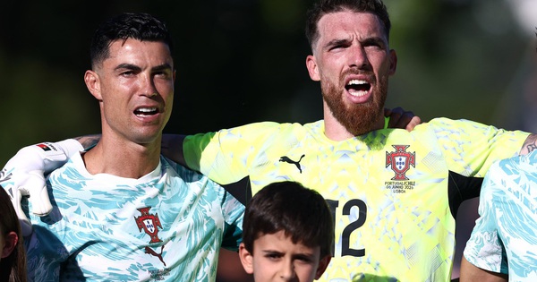 Động đất ở khu vực đội tuyển Bồ Đào Nha rèn quân: Ronaldo thế nào? - hình ảnh - x88beta.com Động đất ở khu vực đội tuyển Bồ Đào Nha rèn quân: Ronaldo thế nào? - hình ảnh - x88beta.com