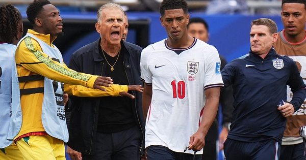Ngôi sao đội tuyển Anh vi phạm luật mới của FIFA, lại lấy tay che miệng: Nguy cơ nhận án phạt nguội - hình ảnh - x88beta.com Ngôi sao đội tuyển Anh vi phạm luật mới của FIFA, lại lấy tay che miệng: Nguy cơ nhận án phạt nguội - hình ảnh - x88beta.com