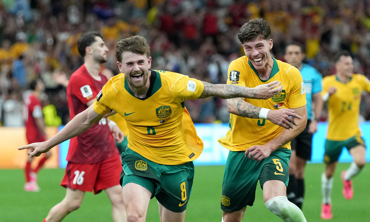 Australia thắng trận ra quân World Cup sau 20 năm - hình ảnh - x88beta.com Australia thắng trận ra quân World Cup sau 20 năm - hình ảnh - x88beta.com