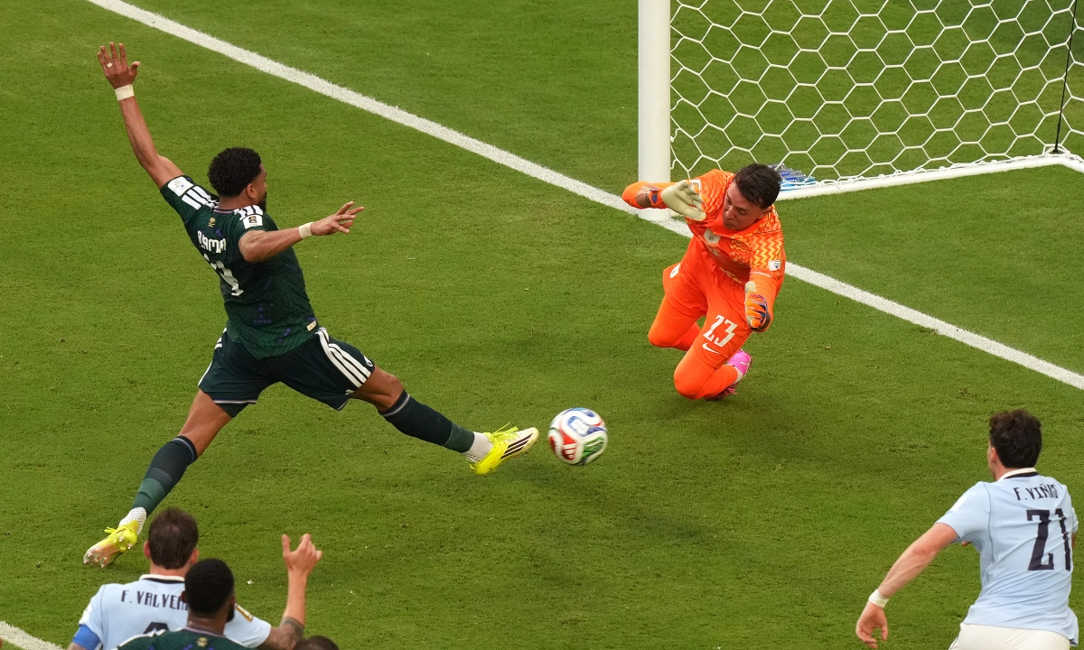 Arab Saudi 1-0 Uruguay: Cú đá bồi làm nên lịch sử, cơ hội vàng cho cá cược bóng đá online - hình ảnh - x88beta.com Arab Saudi 1-0 Uruguay: Cú đá bồi làm nên lịch sử, cơ hội vàng cho cá cược bóng đá online - hình ảnh - x88beta.com