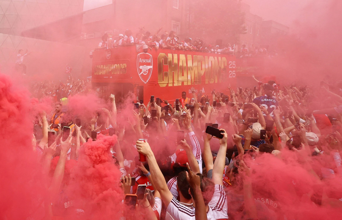 Arsenal ăn mừng chức vô địch Ngoại hạng Anh giữa biển người London - hình ảnh - x88beta.com Arsenal ăn mừng chức vô địch Ngoại hạng Anh giữa biển người London - hình ảnh - x88beta.com