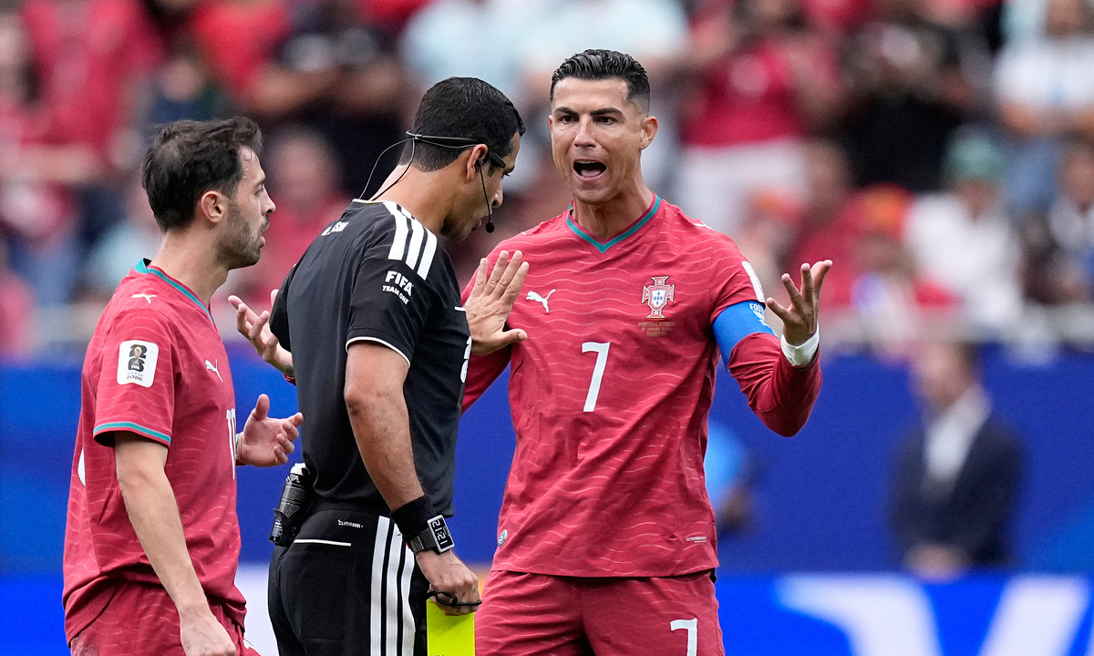 Ronaldo bị chấm điểm thấp nhất trận ra quân World Cup 2026 - hình ảnh - x88beta.com Ronaldo bị chấm điểm thấp nhất trận ra quân World Cup 2026 - hình ảnh - x88beta.com