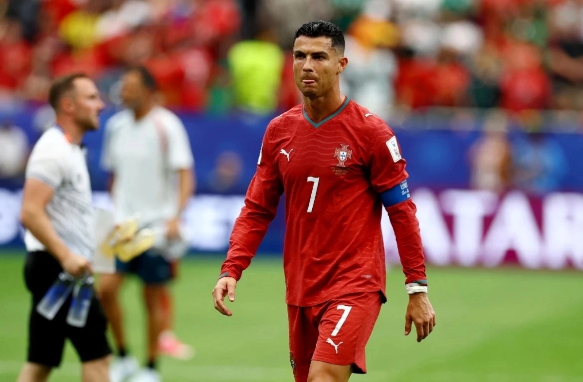 X88 đổi thưởng: Cầu thủ CHDC Congo thừa nhận không kèm Ronaldo tại World Cup 2026 - hình ảnh - x88beta.com X88 đổi thưởng: Cầu thủ CHDC Congo thừa nhận không kèm Ronaldo tại World Cup 2026 - hình ảnh - x88beta.com
