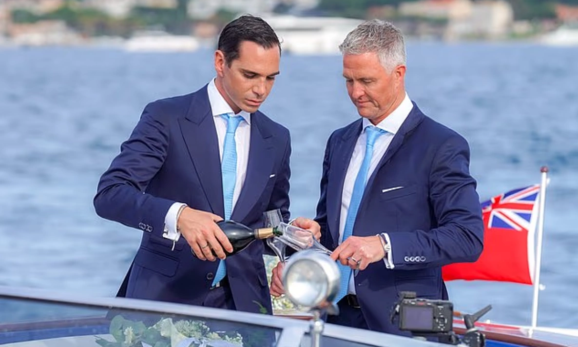 Em trai Michael Schumacher kết hôn đồng giới: Tin nóng trong làng thể thao - hình ảnh - x88beta.com Em trai Michael Schumacher kết hôn đồng giới: Tin nóng trong làng thể thao - hình ảnh - x88beta.com