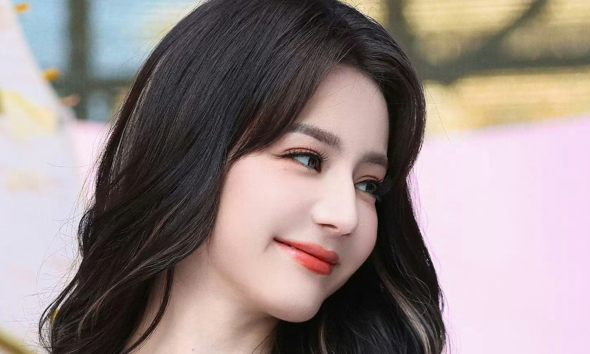 Địch Lệ Nhiệt Ba ‘mọng như đào’ với váy thiết kế Việt – Cơ hội nhận thưởng đăng ký X88 ngay hôm nay - hình ảnh - x88beta.com Địch Lệ Nhiệt Ba ‘mọng như đào’ với váy thiết kế Việt – Cơ hội nhận thưởng đăng ký X88 ngay hôm nay - hình ảnh - x88beta.com