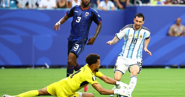 Khoảnh khắc thủ thành Vozinha chặn đứng cú sút của Messi gây sốt: Đỉnh cao đời người! - hình ảnh - x88beta.com Khoảnh khắc thủ thành Vozinha chặn đứng cú sút của Messi gây sốt: Đỉnh cao đời người! - hình ảnh - x88beta.com