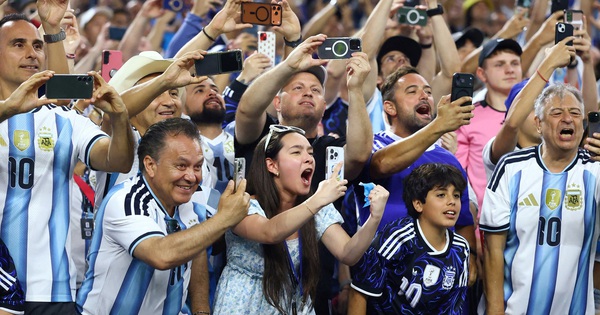 Messi trở về ‘nhà’ trước cuộc gặp Cabo Verde, cơn sốt lên đỉnh điểm - hình ảnh - x88beta.com Messi trở về ‘nhà’ trước cuộc gặp Cabo Verde, cơn sốt lên đỉnh điểm - hình ảnh - x88beta.com